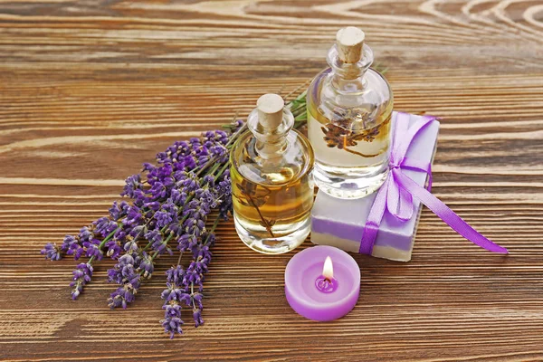 Lavender essential oils — Stock Photo, Image