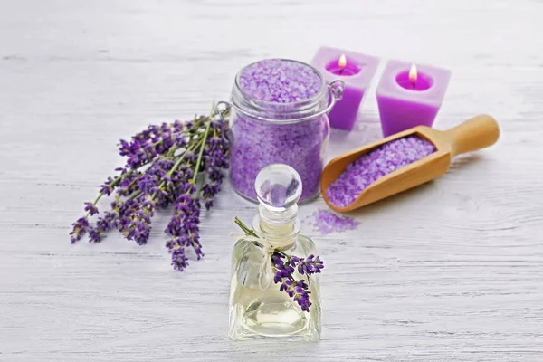 Lavendel eterisk olja — Stockfoto