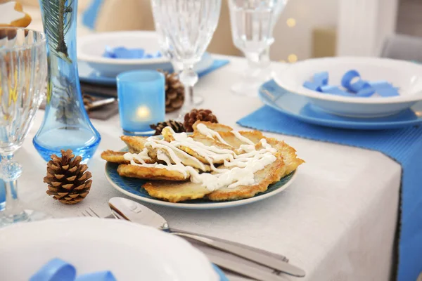 Belo ajuste de mesa — Fotografia de Stock