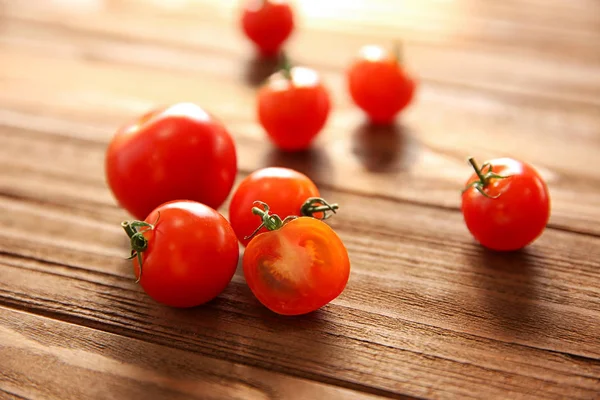 Composição rústica de tomates — Fotografia de Stock