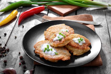 Lezzetli patates pancakes ile pan