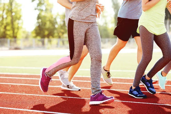 Stadı'nda çalışan sporcular