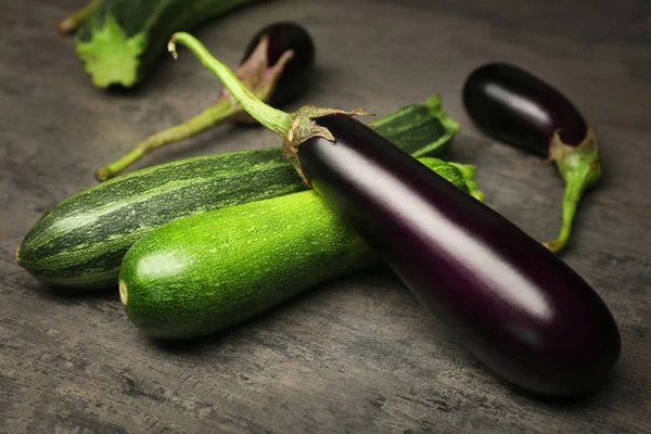 Taze patlıcan ve kabak — Stok fotoğraf