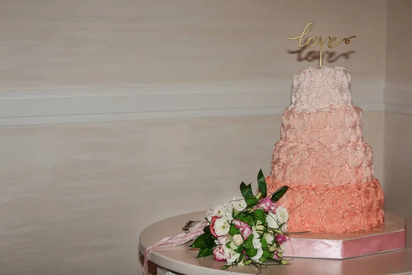 Delicioso pastel de bodas — Foto de Stock
