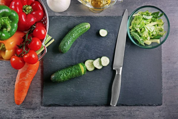 Ingrédients frais pour salade de légumes — Photo