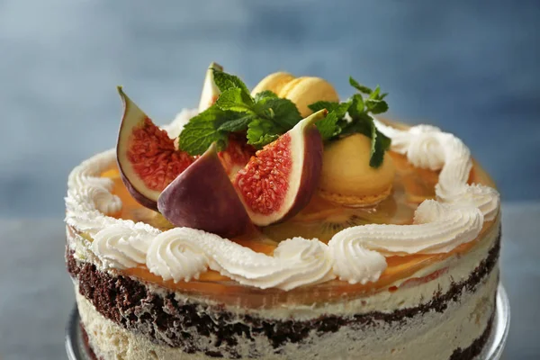 İncir ile lezzetli kremalı pasta — Stok fotoğraf
