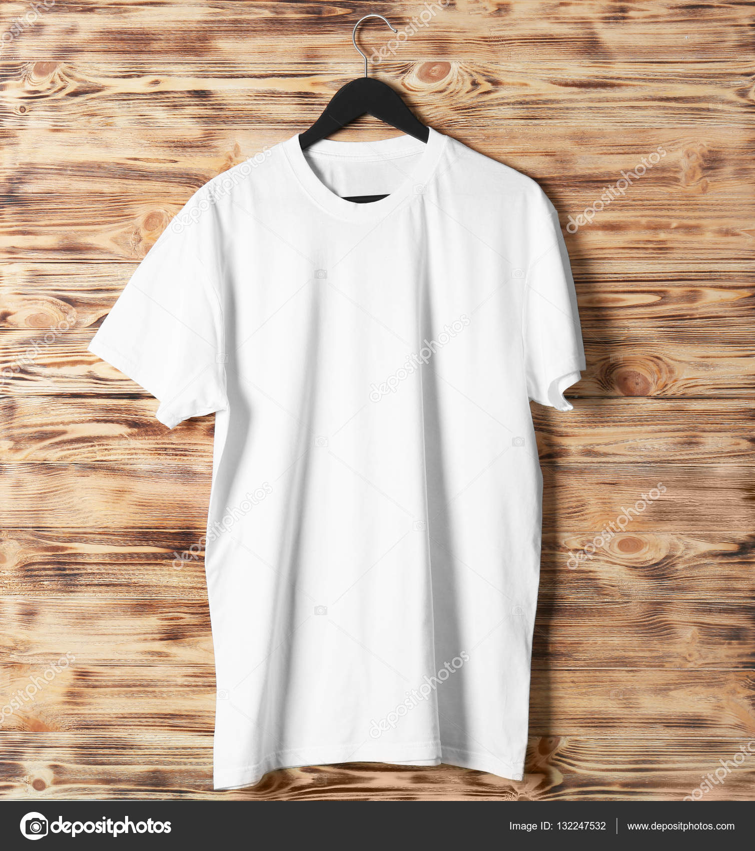 blank white tee shirt