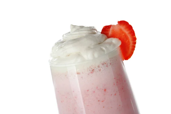 Batido de leche de fresa sobre fondo blanco — Foto de Stock