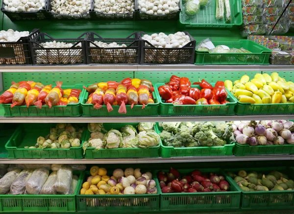 Sayuran segar di supermarket — Stok Foto