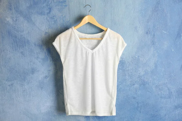 Blank white t-shirt — Stock Photo, Image