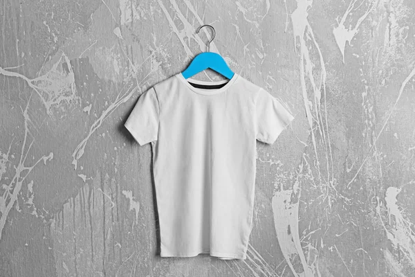 Blank white t-shirt — Stock Photo, Image