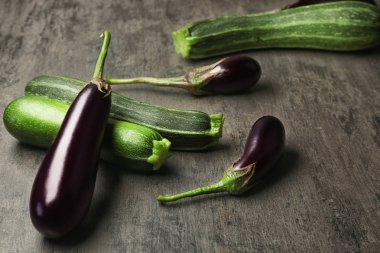 Taze patlıcan ve kabak 