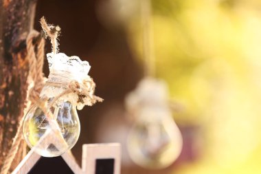 Düğün dekore edilmiş cam ampul 