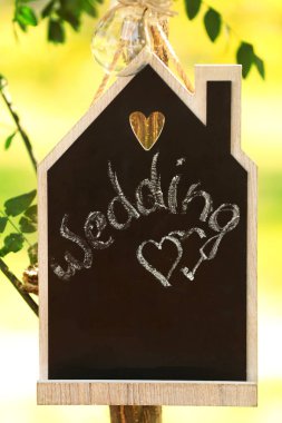 Düğün dekorasyon olarak yazı tahtası 