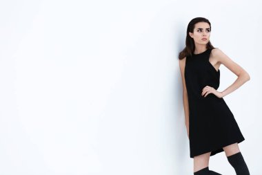 Güzel kadın moda giysileri