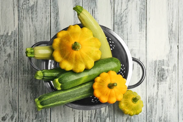 Courges et courgettes fraîches — Photo