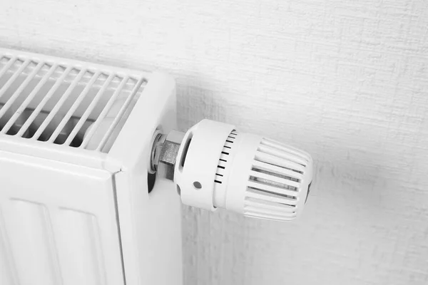 Temperatuurknop van de verwarmingsradiator — Stockfoto