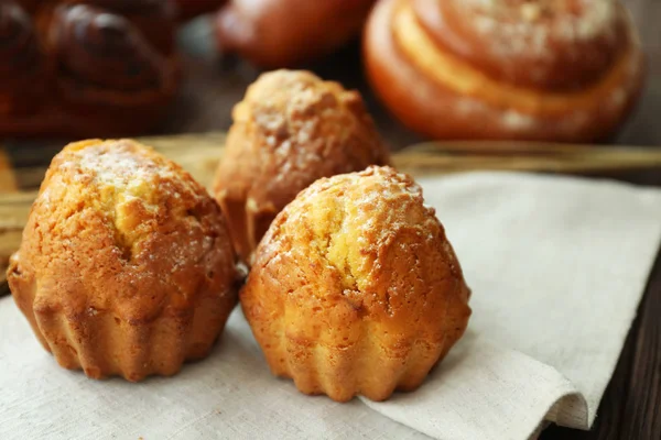 Fresh tasty muffins — Stock Photo, Image