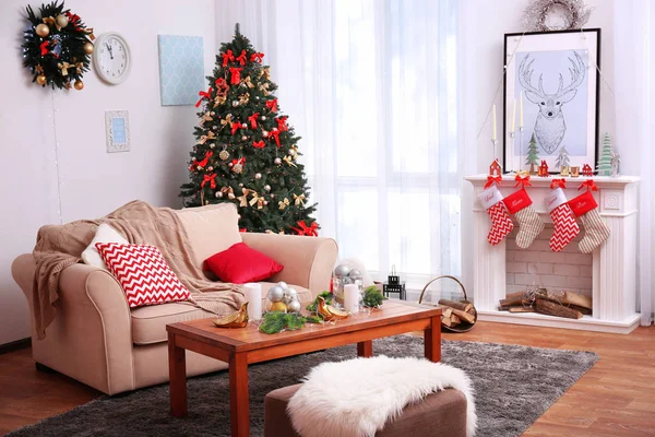 Habitación decorada de Navidad — Foto de Stock