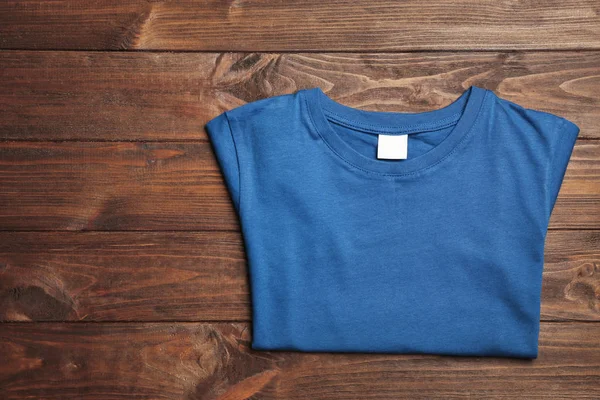 Boş mavi t-shirt — Stok fotoğraf
