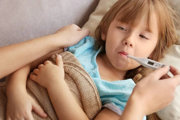 Temperatuur van de vrouw — Stockfoto