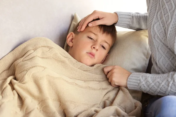 Small sick boy — Stock Photo, Image