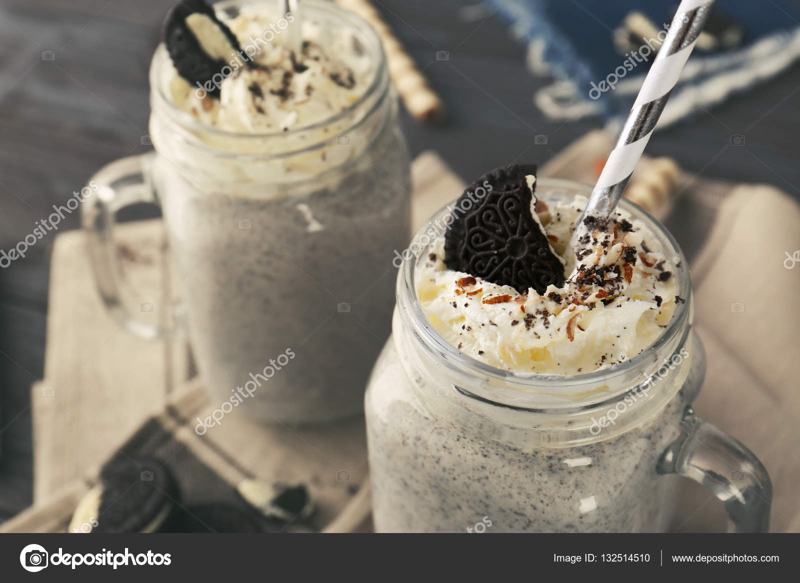 Delicious milk dessert — Stock Photo © belchonock 132514510