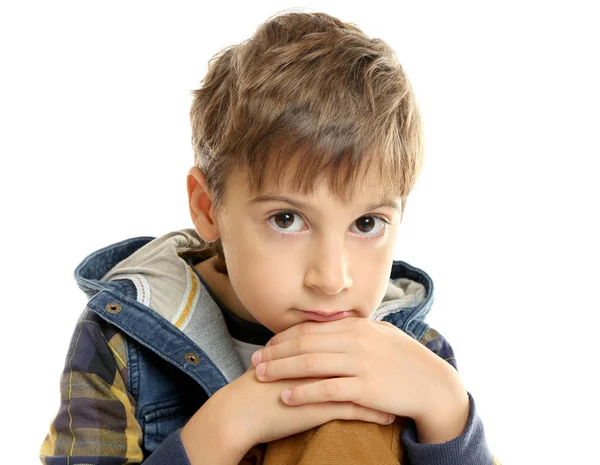 Lindo niño sobre fondo borroso — Foto de Stock