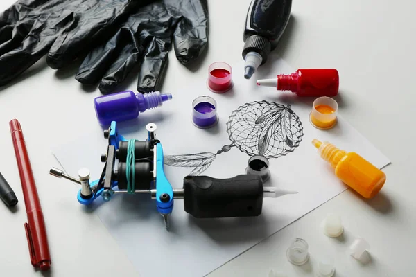Tattoo Machine Sketch Supplies Table — Stock Photo, Image