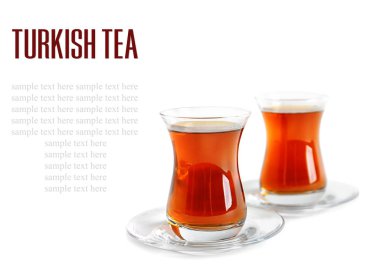 Geleneksel gözlük Türk çayı  