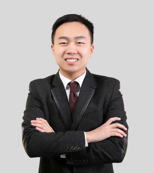 Vacker asiatisk man — Stockfoto