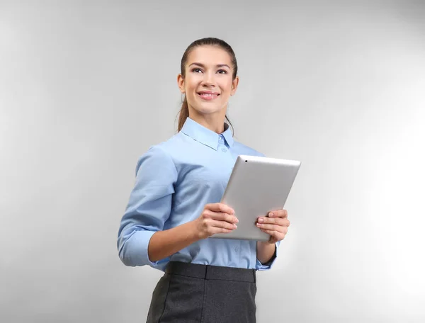 Jovencita confiada — Foto de Stock