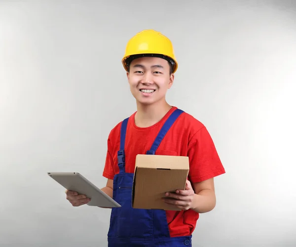 Asiático almacén trabajador — Foto de Stock