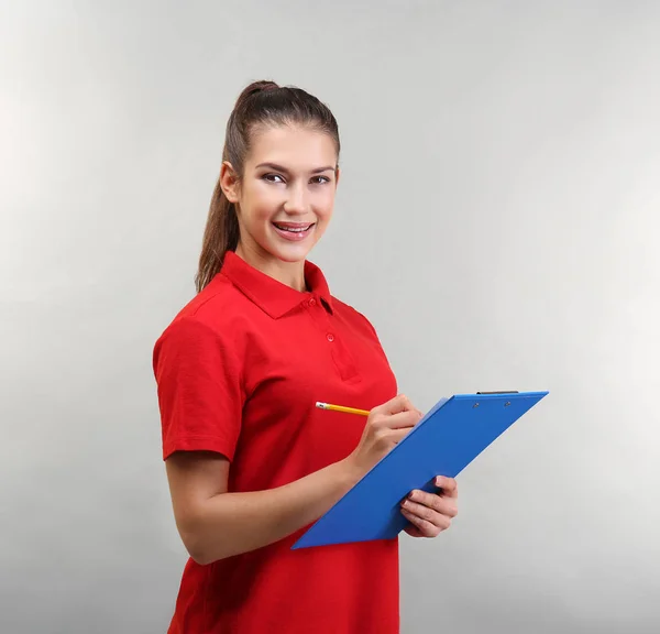 Hermosa joven mujer — Foto de Stock