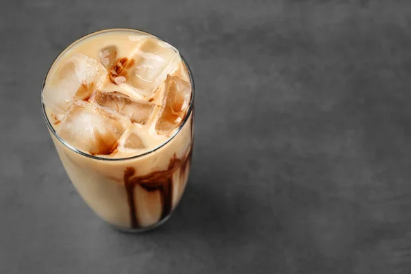 Eiskaffee mit Milch — Stockfoto