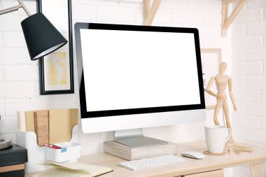 Bilgisayarlı rahat iş yeri