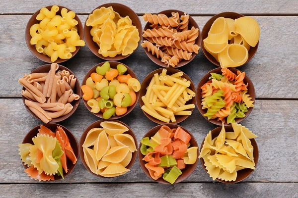 Different kinds of pasta — Stock Photo, Image