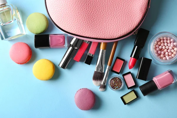 Makeup products with cosmetic bag — Stock Photo, Image