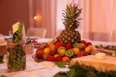 meyve plaka restoran