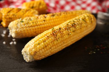 lezzetli ızgara corncobs