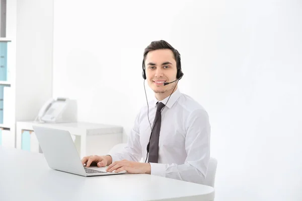 Call center operator — Stock Photo, Image