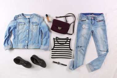 Modern moda giysiler