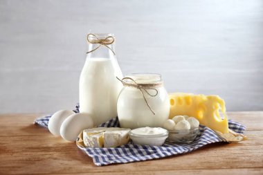 Taze süt ürünleri 