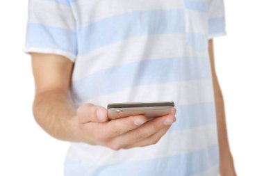 Akıllı telefon tutan adam.