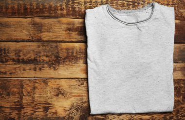 Boş ışık gri t-shirt