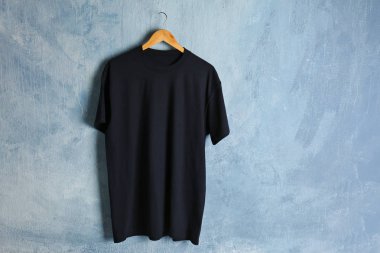 Boş siyah tişört