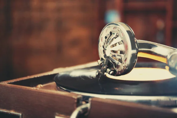 Old gramophone player — Stock Photo, Image