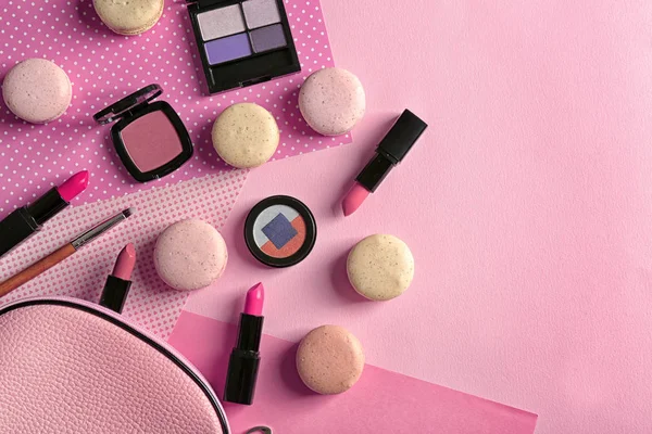 Makeup products with cosmetic bag — Stock Photo, Image