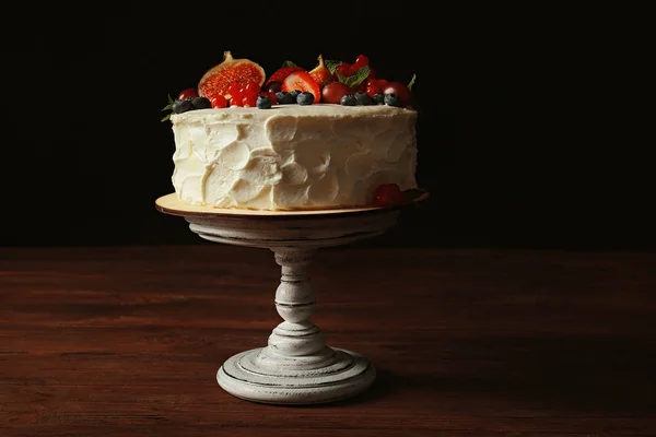 Leckerer cremiger Kuchen — Stockfoto