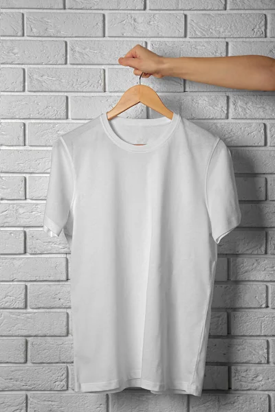 T-shirt branca em branco — Fotografia de Stock